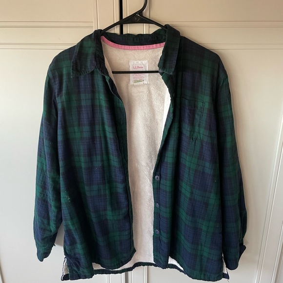 L.L. Bean Jackets & Blazers - Sherpa Lined L.L.Bean Flannel - M